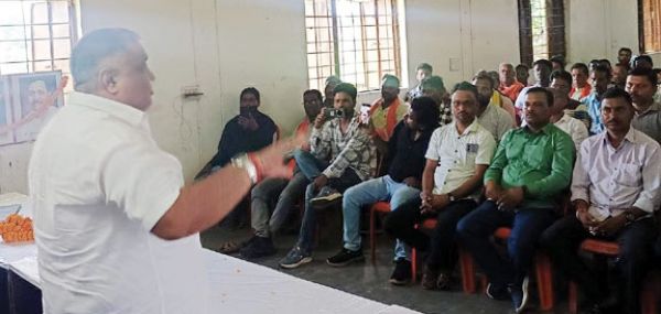 विधायक ने कार्यकर्ताओं का बढ़ाया उत्साह, अधिक सदस्यता पर जोर