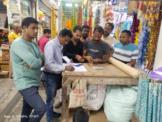 10 दुकानदारों से निगम ने वसूला 33 हजार किराया