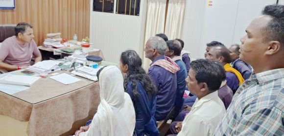 कोटवारों की बैठक में सुरक्षा   व सतर्कता के दिए टिप्स