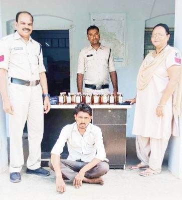 शराब संग युवक गिरफ्तार 