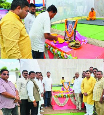 पूर्व पीसीसी अध्यक्ष मरकाम श्रद्धांजलि सभा में हुए शामिल