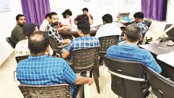 सडक़ सुधार सहित अन्य विषयों पर चर्चा