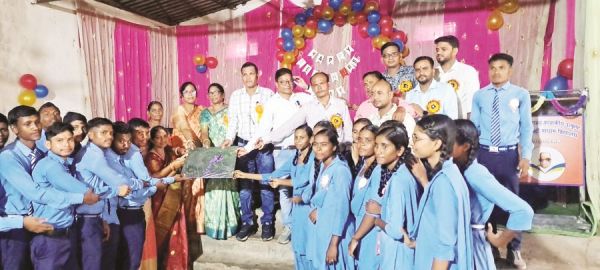 शिक्षकों का सम्मान, कई कार्यक्रम