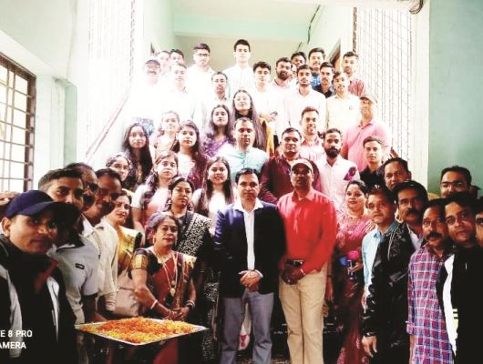 इंटक किरंदुल ने किया शिक्षकों का सम्मान