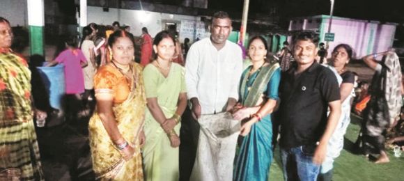 तिजहारिनों के लिए सामूहिक करूभात