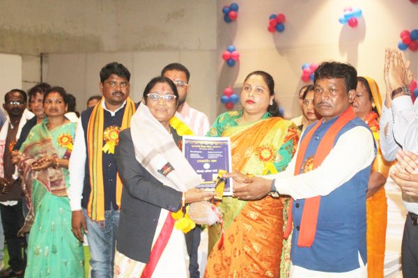 मुख्यमंत्री शिक्षा गौरव अलंकरण से सम्मानित हुए शिक्षक