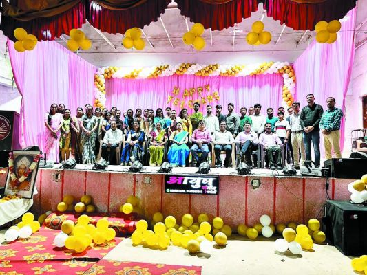 केंद्रीय विद्यालय में मना शिक्षक दिवस