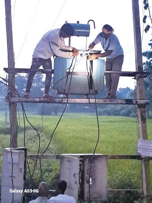 सीएम कैंप कार्यालय की पहल, 24 घंटे में बदले गए पुराने ट्रांसफार्मर, ग्रामीणों में खुशी