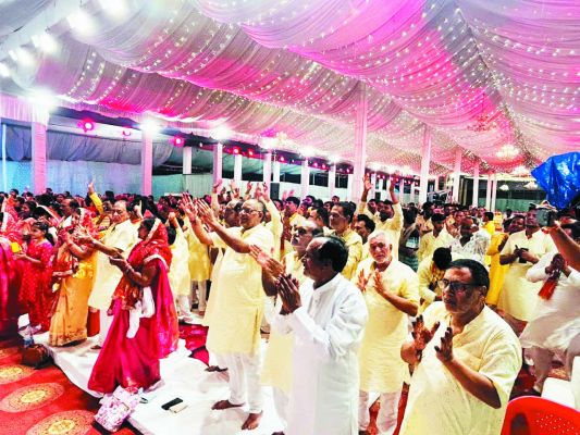 श्रीमद भागवत कथा: निकली भव्य कलश यात्रा