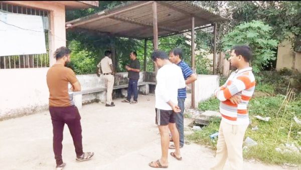 कॉलेज छात्र ने की खुदकुशी, मोबाइल जब्त