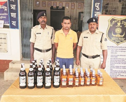 झारखंड की शराब संग आरोपी गिरफ्तार