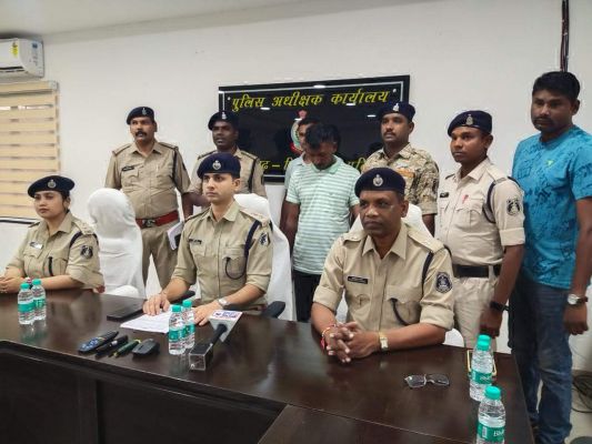 22 लाख का गांजा संग 6 गिरफ्तार