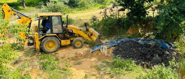 अवैध परिवहन में संलिप्त 2 ट्रैक्टर जब्त