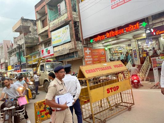 नो-पार्किंग, बिना नंबर व दो पहिया वाहनों में 3 सवारी 117 वाहनों पर कार्रवाई