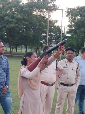 141 जवानों ने किया फायरिंग का अभ्यास
