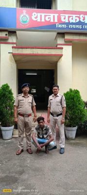 मोबाइल विवाद, बड़े भाई पर जानलेवा हमला, गिरफ्तार