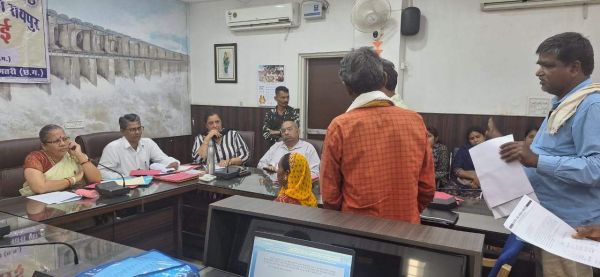 महिला सरपंच का कार्य उसका पति या देवर नहीं कर सकता 