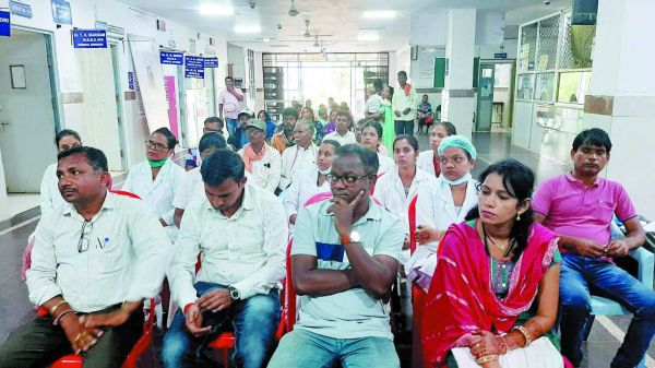 नेत्रदान पखवाड़ा: जनपद अध्यक्ष व सरपंच ने की नेत्रदान की घोषणा