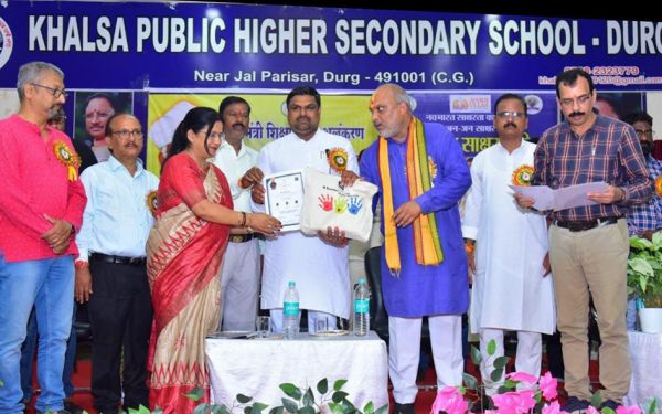  पोस्ट ऑफ द मंथ के विजेता शिक्षक  सम्मानित 