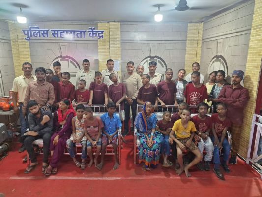 पुलिस ने विशेष बच्चों को कराई मीनाबाजार की सैर