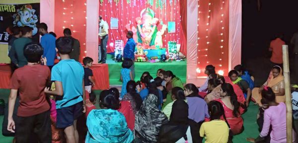 ईडब्लूएस गणेश पंडाल में संगीतमय संध्या