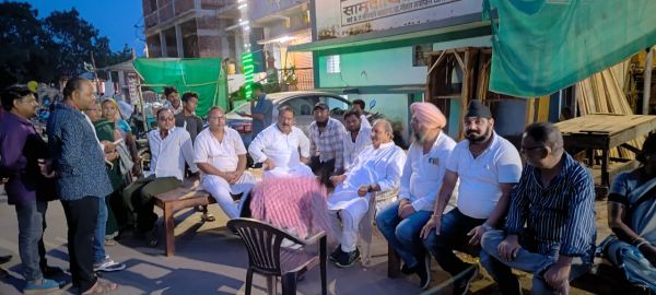 पूर्व विधायक ने किया बाढ़ प्रभावित क्षेत्रों का निरीक्षण