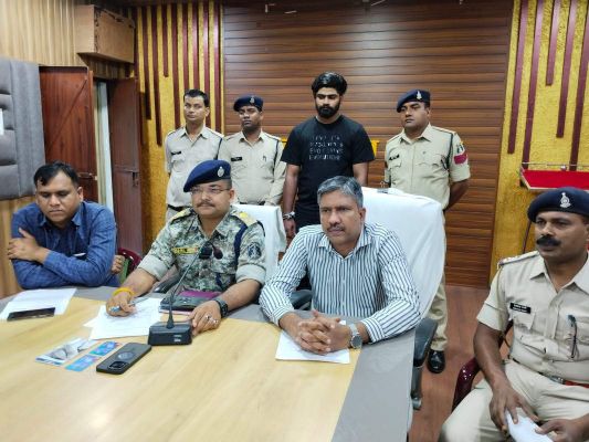 शेयर ट्रेडिंग में मुनाफा देने का लालच देकर करोड़ों की ठगी