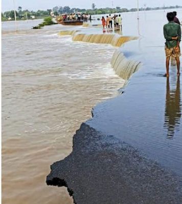 ग्राम जौंग का मुख्यालय से संपर्क टूटा 