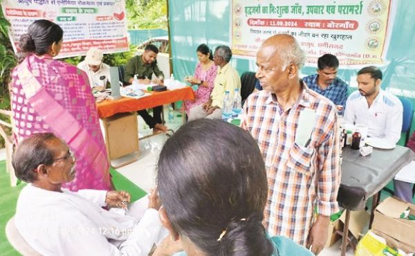 वृद्धजन स्वास्थ्य शिविर में डेढ़ सौ लाभांवित