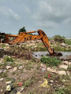 रूद्रेश्वर घाट में क्रेन से होगी गणेश प्रतिमा विसर्जित, महानदी किनारे अस्थाई कुंड
