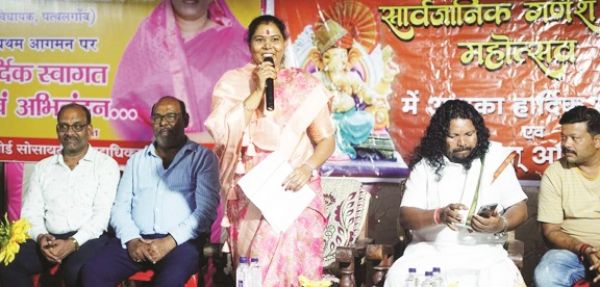 गणेश पूजा में शामिल हुईं विधायक गोमती, सामुदायिक भवन की घोषणा