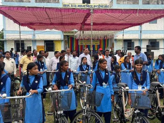 शिक्षित बालिका परिवार बल्कि समाज में शिक्षा के प्रति जागरूकता बढ़ाती है-शिवरतन