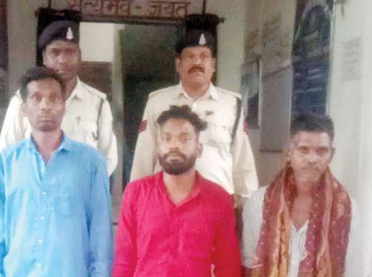 जमीन विवाद पर हत्या, 3 आरोपी बंदी
