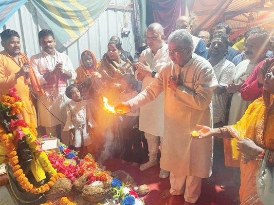 गणपति धाम की आरती में शामिल हुए धरमलाल कौशिक