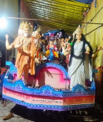 त्रिदेव आधारित पर होगी तिरंगा मंडल की झांकी