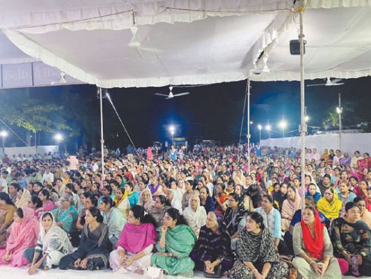 धर्म वो है जो किसी की मुस्कान का कारण बने 