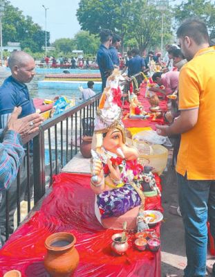 अनंत चतुर्दशी दोपहर तक 2714 छोटी, 287 बड़ी मूर्तियों का विसर्जन    