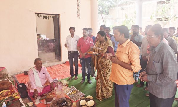 विश्वकर्मा जयंती: नगर निगम के तकनीकी शाखाओं में पूजा-अर्चना