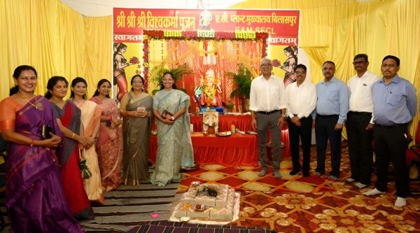 एसईसीएल मुख्यालय में हर्षोल्लास  के साथ मनाई विश्वकर्मा जयंती