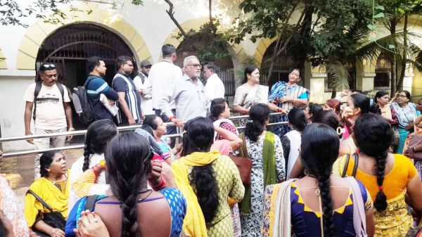 आंबा कार्यकर्ताओं से सरकारी काम ना लिया जाए  