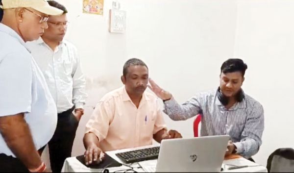फौती चढ़ाने रिश्वत लेते पटवारी गिरफ्तार