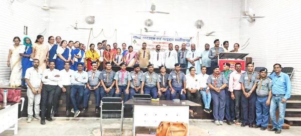 स्काउट गाइड जिला संघ के येत राम  अध्यक्ष, चन्द्रहास जिला मुख्य आयुक्त