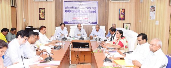 बम्लेश्वरी मंदिर आने वाले श्रद्धालुओं के लिए हो बेहतर व्यवस्था