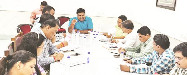 विधायक ने कार्य समय पर पूर्ण करने दिए निर्देश