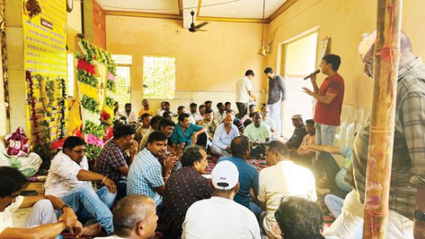 दुर्गा पूजा धूमधाम से मनाने अनोखी सोच की बैठक