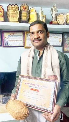 कन्हैया साहू को नवाचारी शिक्षक पुरस्कार