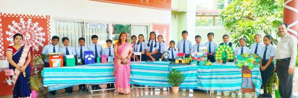 न्यू सैनिक स्कूल में प्रदर्शनी  और स्वच्छता पखवाड़ा 