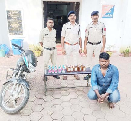  शराब तस्करी करते आरोपी पकड़ाया