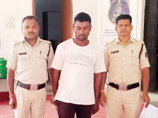 फेसबुक पर अश्लील पोस्ट, आरोपी गिरफ्तार