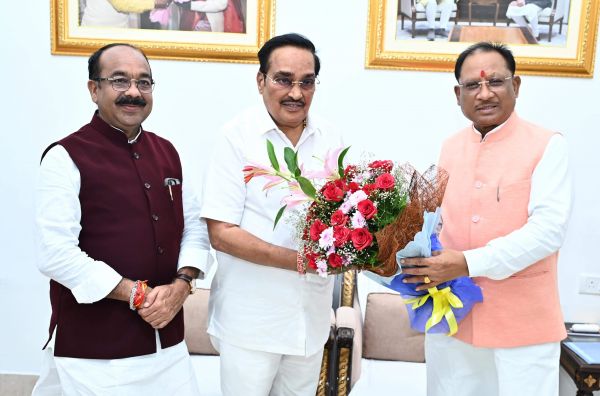केन्द्रीय मंत्री पाटिल मिले सीएम से